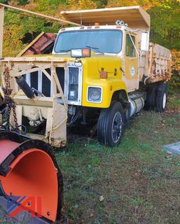 1981 International 2554 Dump Truck with Plow and Wing
